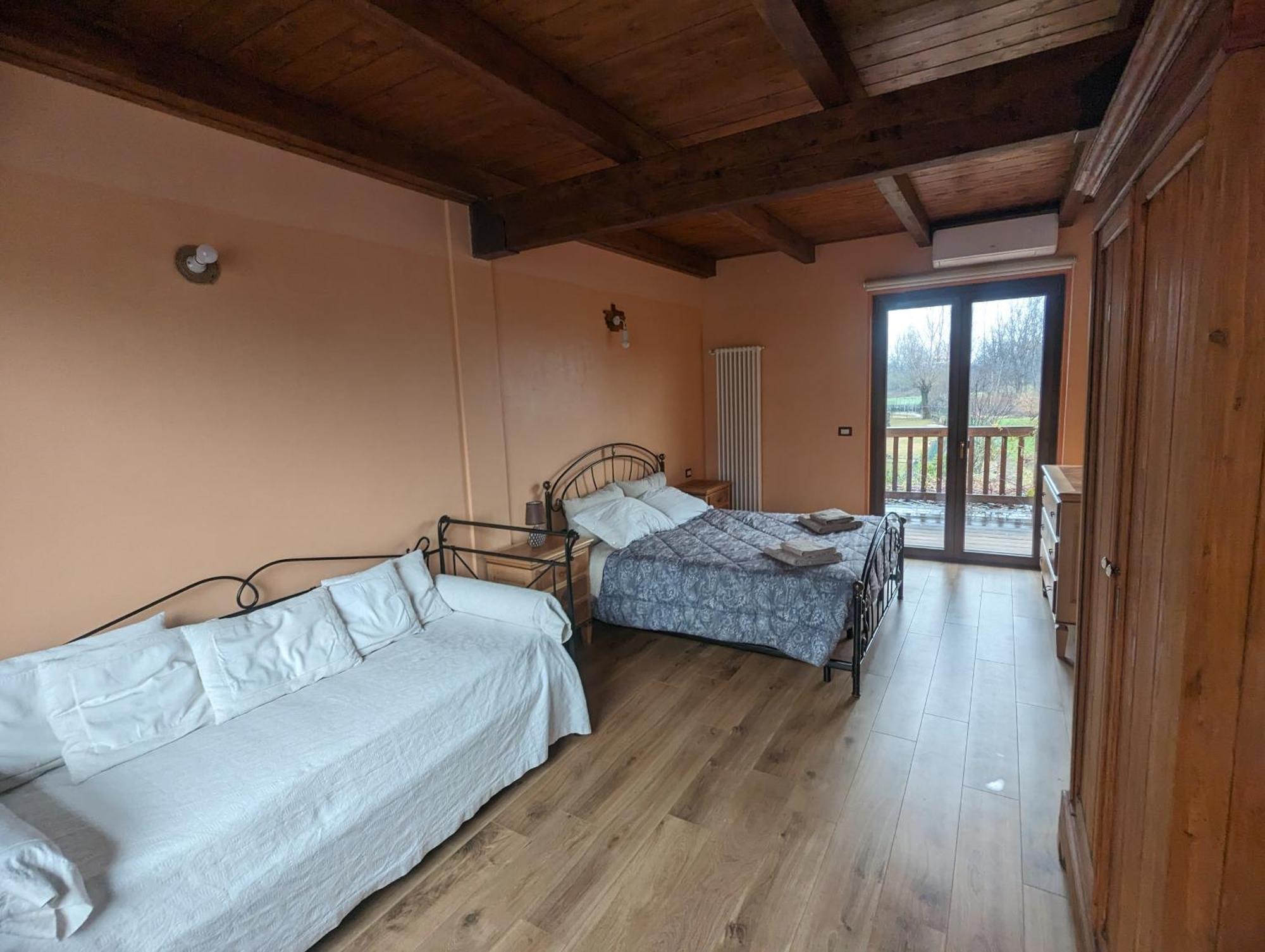 Adagio Guesthouse Caprie ภายนอก รูปภาพ